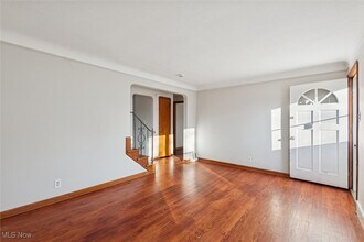 5732 E 141st St in Maple Heights, OH - Building Photo - Building Photo