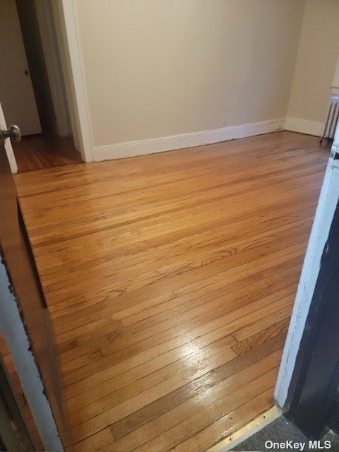 50 The Crescent-Unit -D1 in Babylon, NY - Building Photo - Building Photo