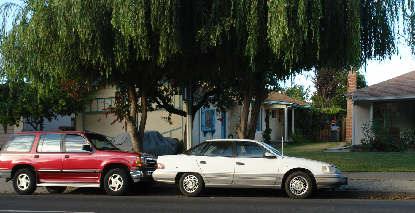 655-657 N 11th St in San Jose, CA - Foto de edificio