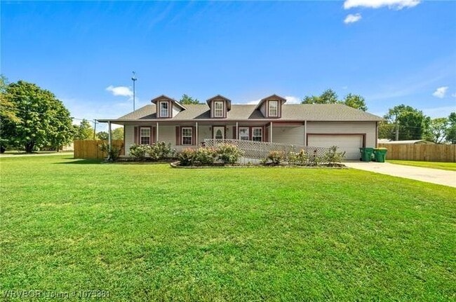 196 Western Heights Cir in Centerton, AR - Building Photo - Building Photo