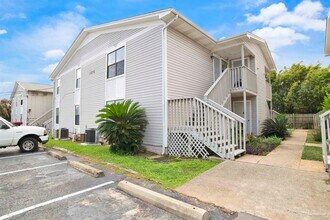 1275 Redwood Ln in Gulf Breeze, FL - Building Photo - Building Photo