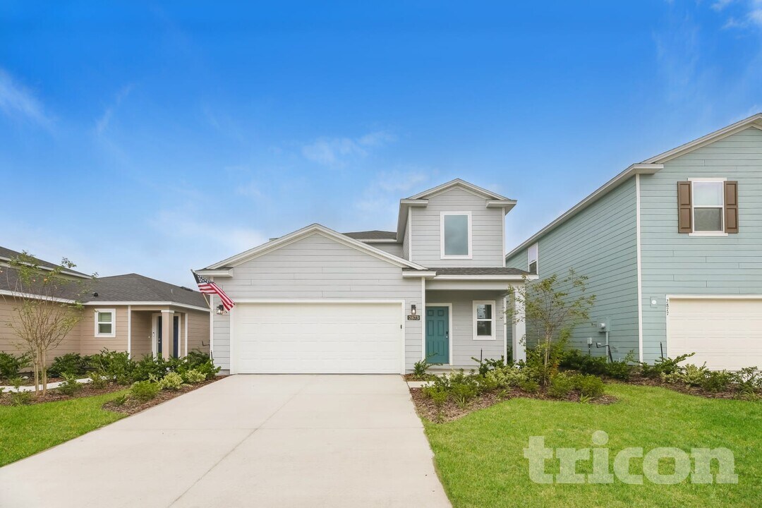 2873 Grand Finale St in Green Cove Springs, FL - Foto de edificio