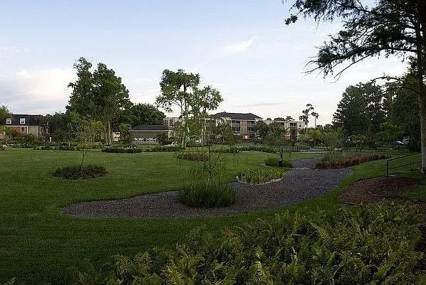 Cypress Pointe at Lake Orlando in Orlando, FL - Building Photo - Building Photo