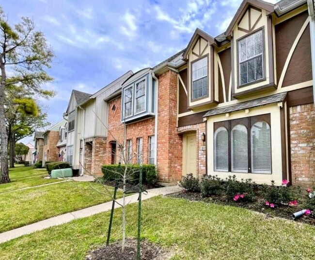 property at 11002 Hammerly Blvd