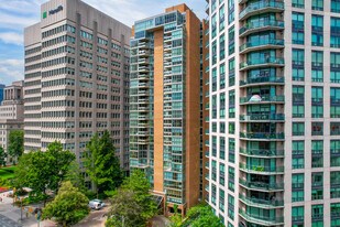 278 Bloor St E in Toronto, ON - Building Photo