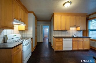 166 Beaver St in Ansonia, CT - Building Photo - Building Photo