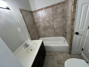 208 5th Ave E in Oneonta, AL - Building Photo - Building Photo