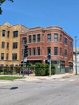 2800 W Logan Blvd, Unit 2 in Chicago, IL - Building Photo