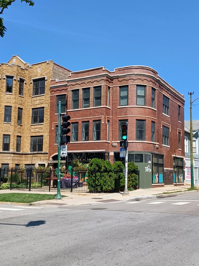 2800 W Logan Blvd, Unit 2