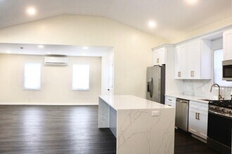 19 Primrose Ave W in White Plains, NY - Building Photo - Building Photo