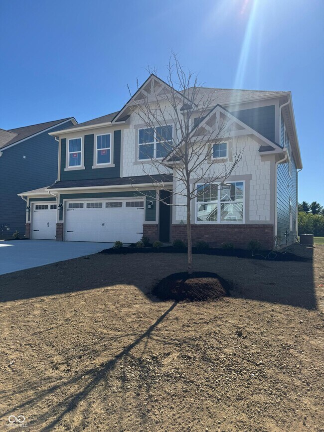 7581 Fallsworth Dr in Avon, IN - Building Photo - Building Photo