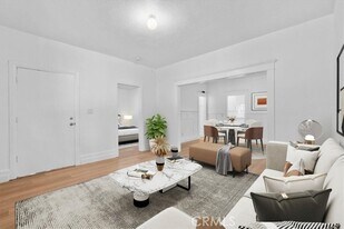 608 N Bonnie Brae St in Los Angeles, CA - Building Photo