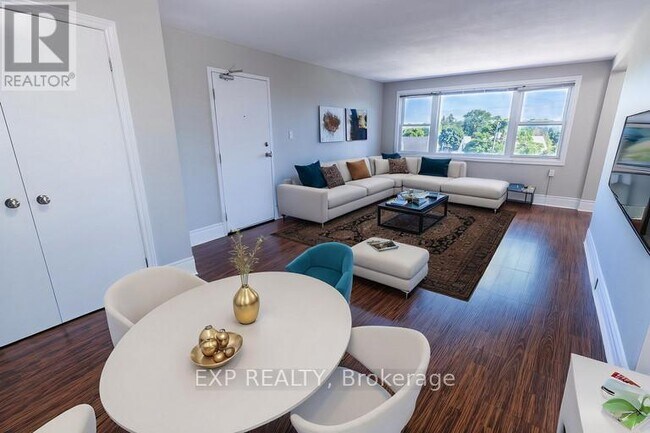 143 Westchester Crescent in St Catharines, ON - Building Photo - Building Photo