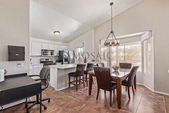 1797 E Lindrick Dr in Chandler, AZ - Building Photo - Building Photo