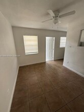 2554 NW 14th St in Fort Lauderdale, FL - Building Photo - Building Photo