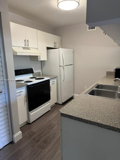property at 420 S Park Rd