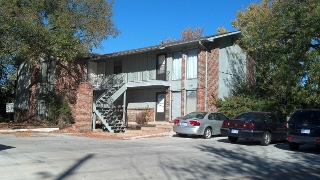 4836 E Funston St in Wichita, KS - Building Photo - Building Photo