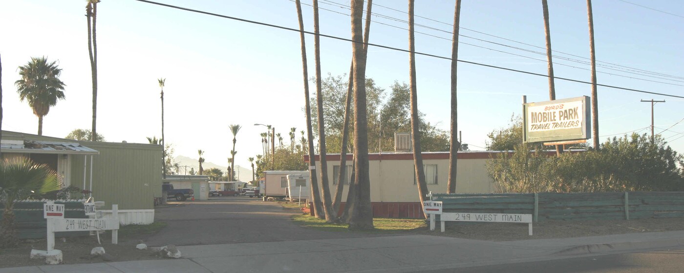 Byrds Mobile Park in Avondale, AZ - Building Photo