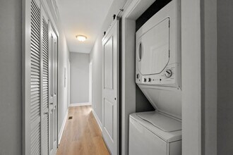 3701 W Diversey Ave in Chicago, IL - Building Photo - Building Photo