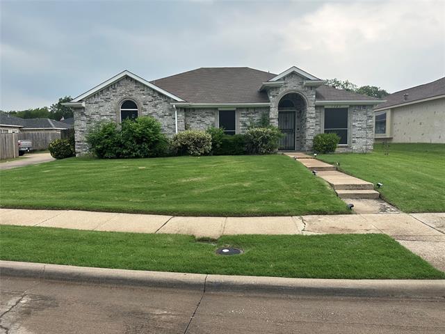 1309 Maple Ridge Dr in Mesquite, TX - Building Photo