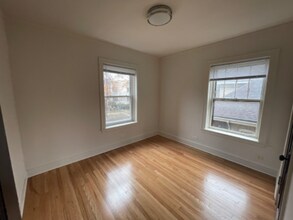 7252 N Hamilton Ave in Chicago, IL - Building Photo - Building Photo