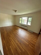 137 Nassau Blvd in West Hempstead, NY - Building Photo - Building Photo