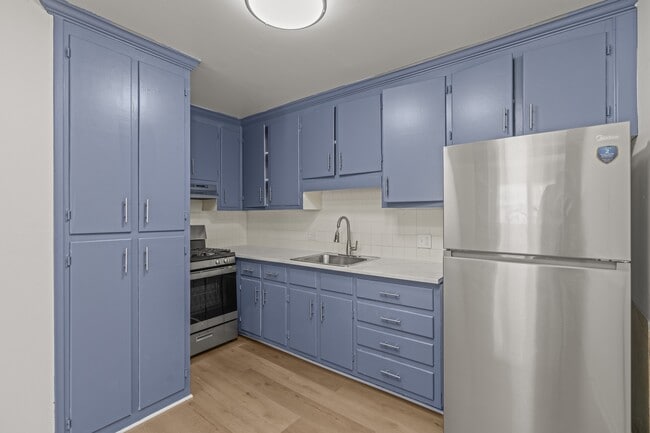 Summercrest Apartments in Waynesboro, VA - Foto de edificio - Building Photo