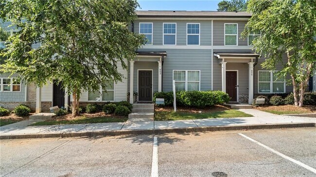 property at 585 McWilliams Rd SE