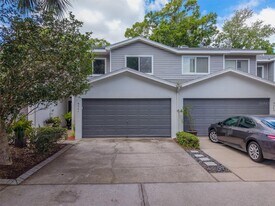 9241 Jake's Path in Largo, FL - Building Photo