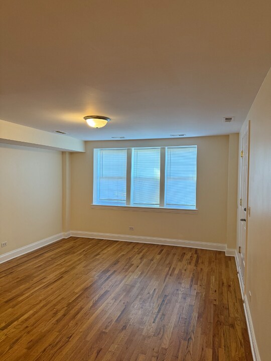 4937 S Seeley Ave in Chicago, IL - Foto de edificio