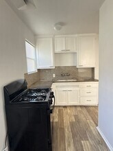 616-618 W 26th St in Los Angeles, CA - Building Photo - Building Photo