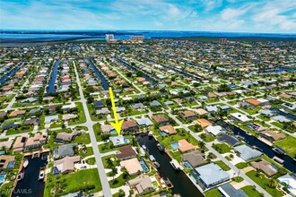 5036 SW 9th Pl in Cape Coral, FL - Building Photo - Building Photo