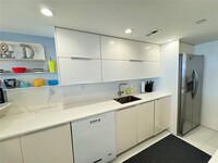 1542 Washington Ave, Unit 1035 in Miami Beach, FL - Building Photo - Building Photo