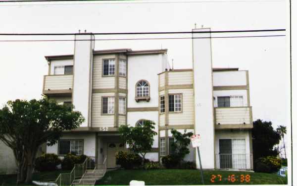 852 W 1st St in San Pedro, CA - Foto de edificio - Building Photo