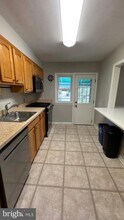 8676 Oak Rd in Parkville, MD - Building Photo - Building Photo