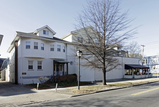 747-749 W Princess Anne Rd in Norfolk, VA - Building Photo - Building Photo