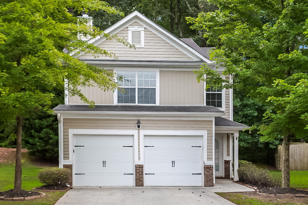 385 Hidden Creek Ln in Canton, GA - Building Photo