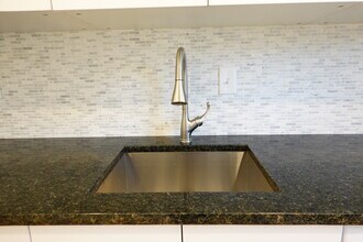 8802 Plymouth St in Silver Spring, MD - Foto de edificio - Building Photo