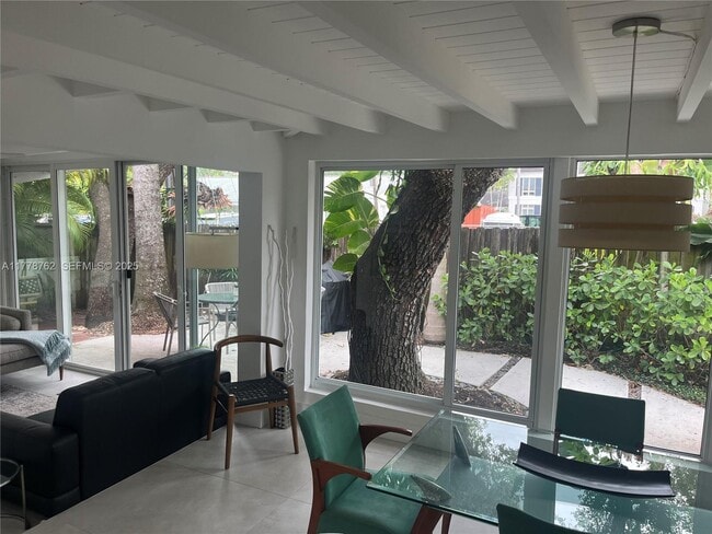 property at 701 SW 9th Ave