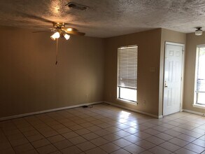 2435-2437 Colgate Cir in College Station, TX - Building Photo - Building Photo