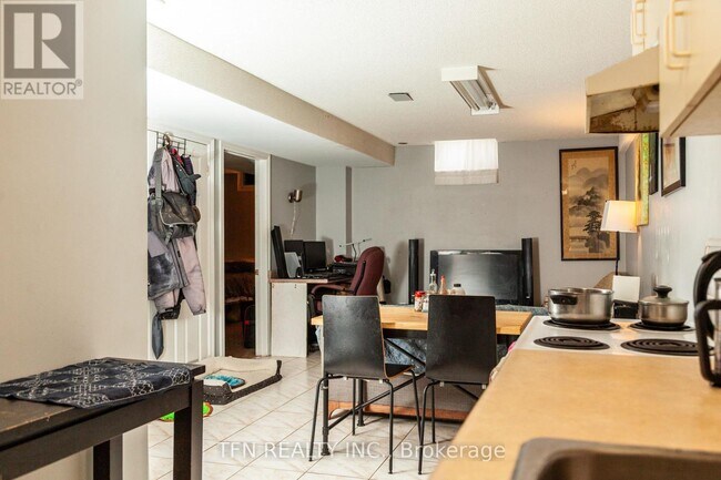 5 Belwood Blvd in Vaughan, ON - Building Photo - Building Photo