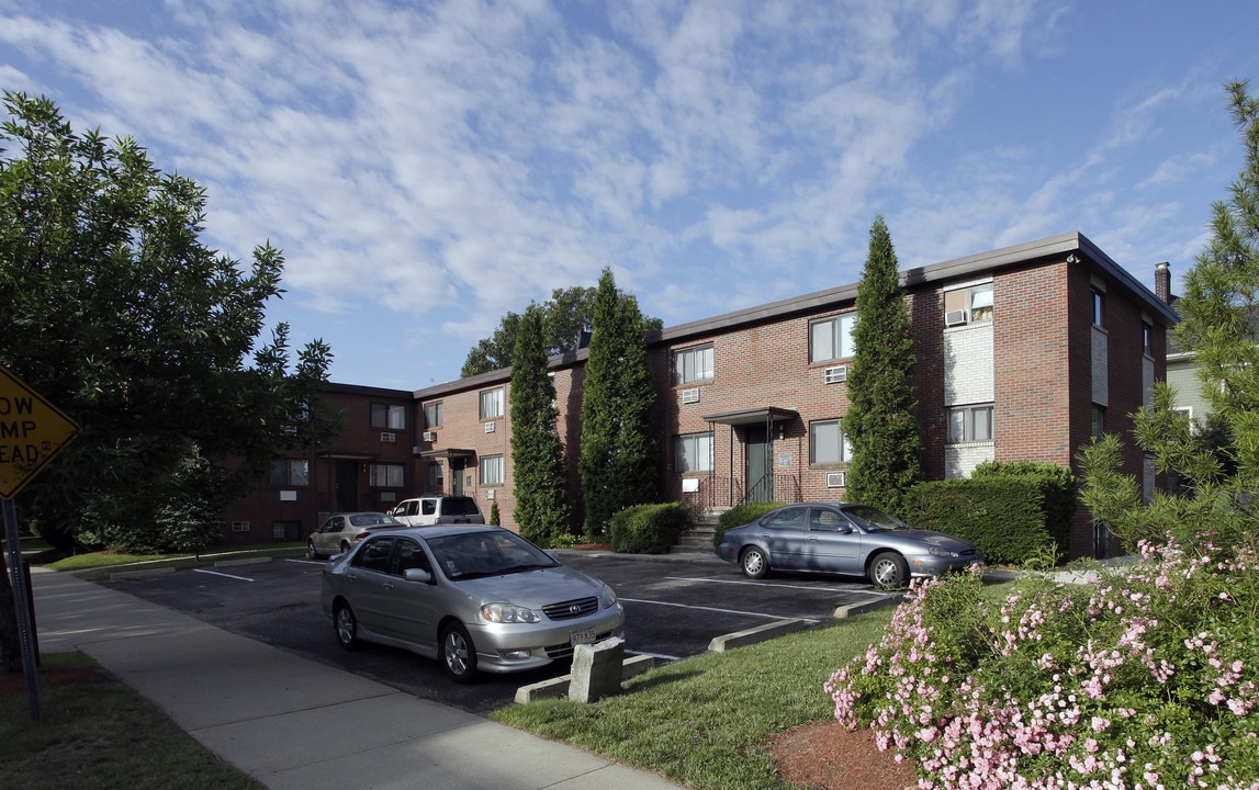 99 Melrose St in Providence, RI - Foto de edificio