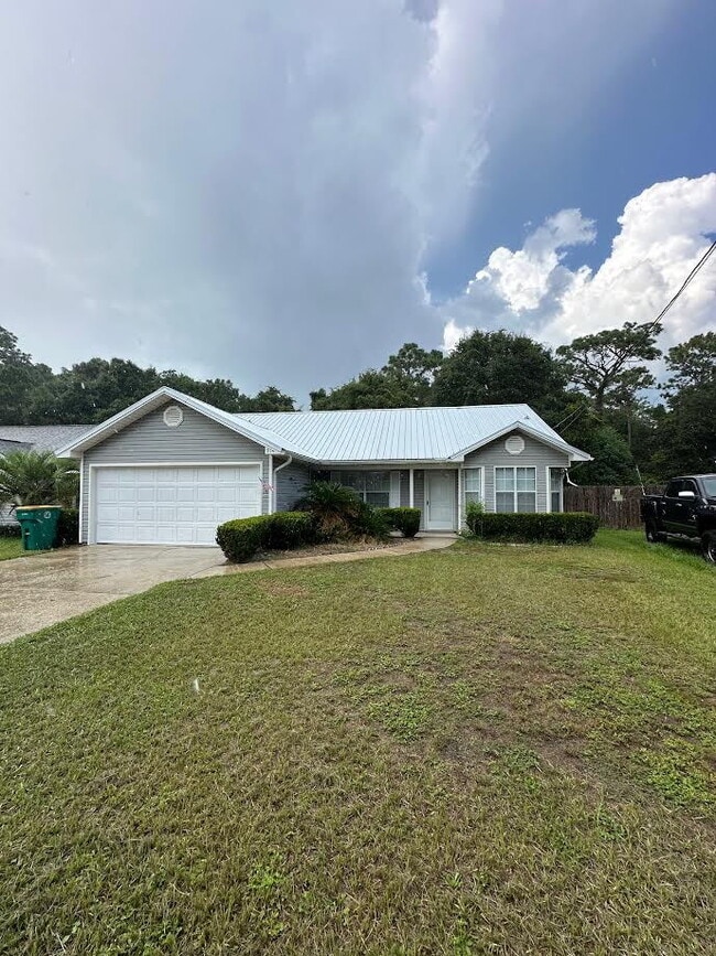 property at 934 Emily Cir