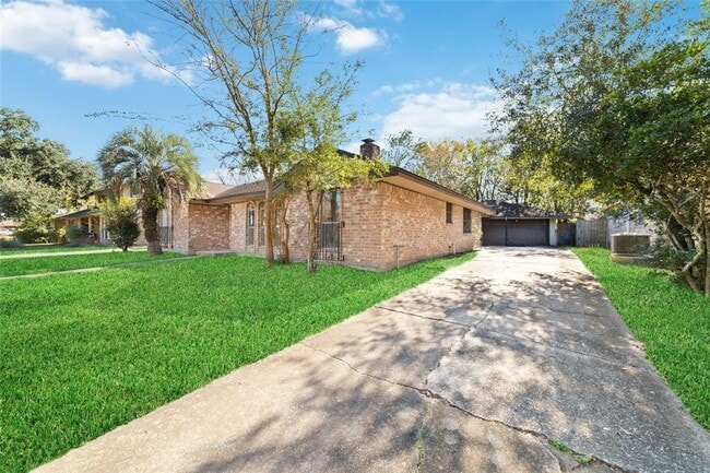 1126 Laurel Valley Dr in Houston, TX - Building Photo - Building Photo