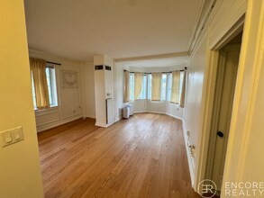 20 Chapel St in Brookline, MA - Foto de edificio - Building Photo