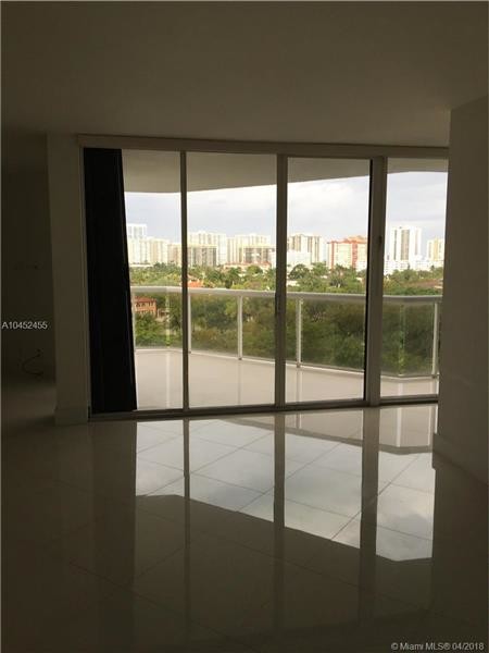 3610 Yacht Club Dr-Unit -701 in Aventura, FL - Building Photo - Building Photo