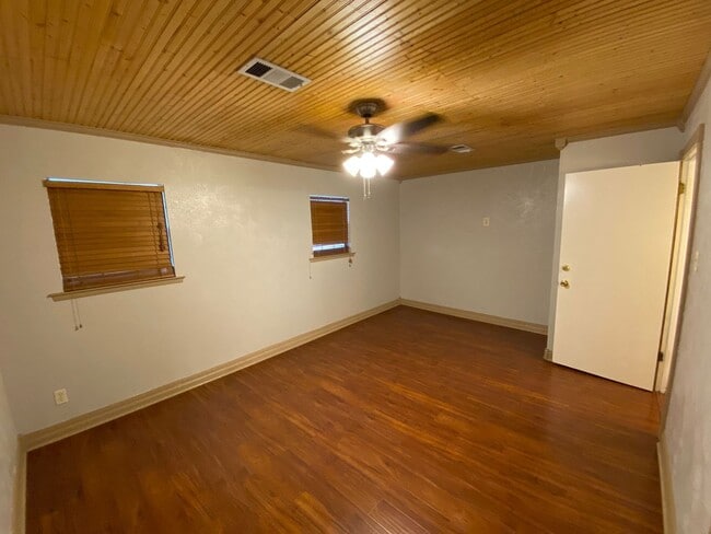 property at 5212 13th St