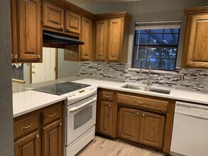 649 Fire Light Dr in Moore, OK - Building Photo - Building Photo