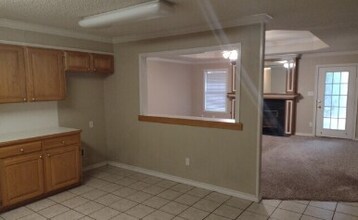5 Diamond Cir in Texarkana, TX - Foto de edificio - Building Photo