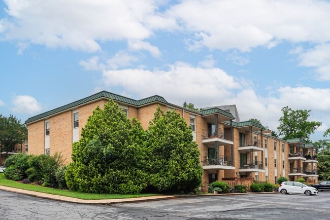 property at 4739 Hedgemore Dr